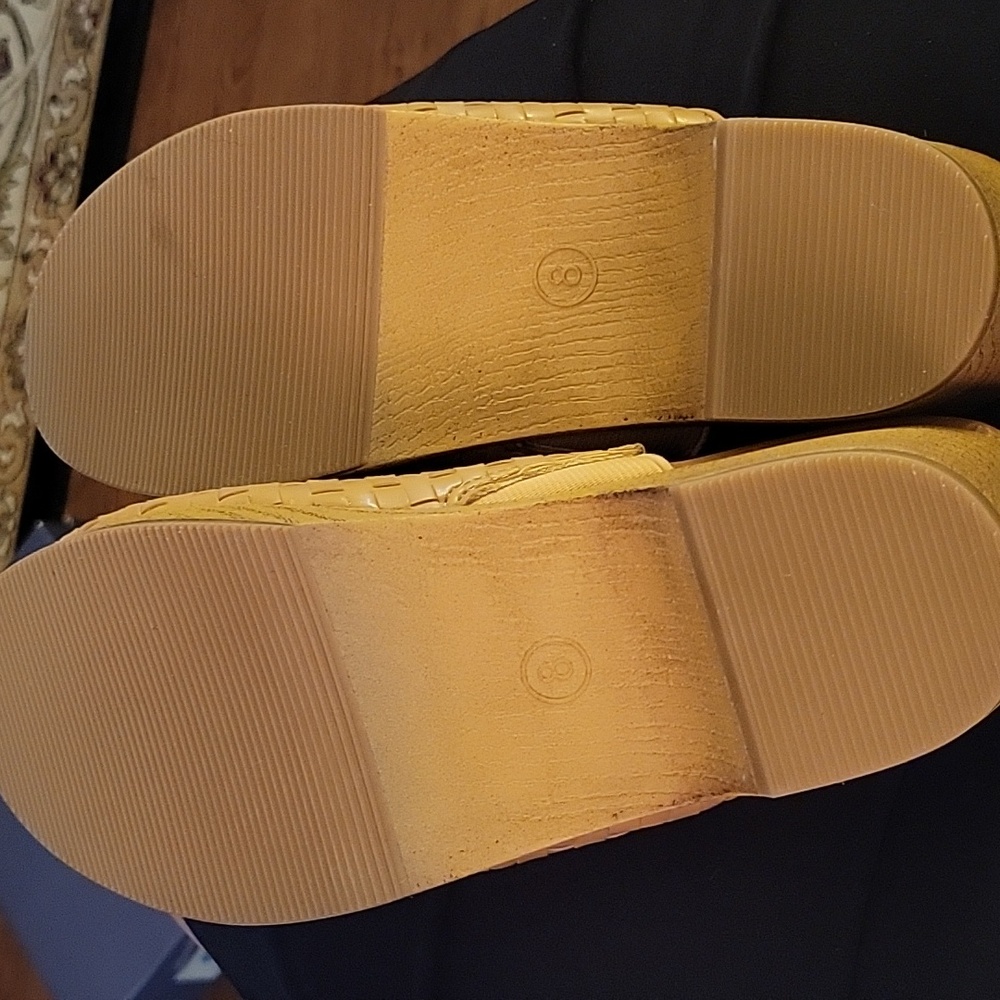 Universal Thread Magnolia Tan wedge mule 2.75" block heel memory foam New in box - Picture 5 of 8